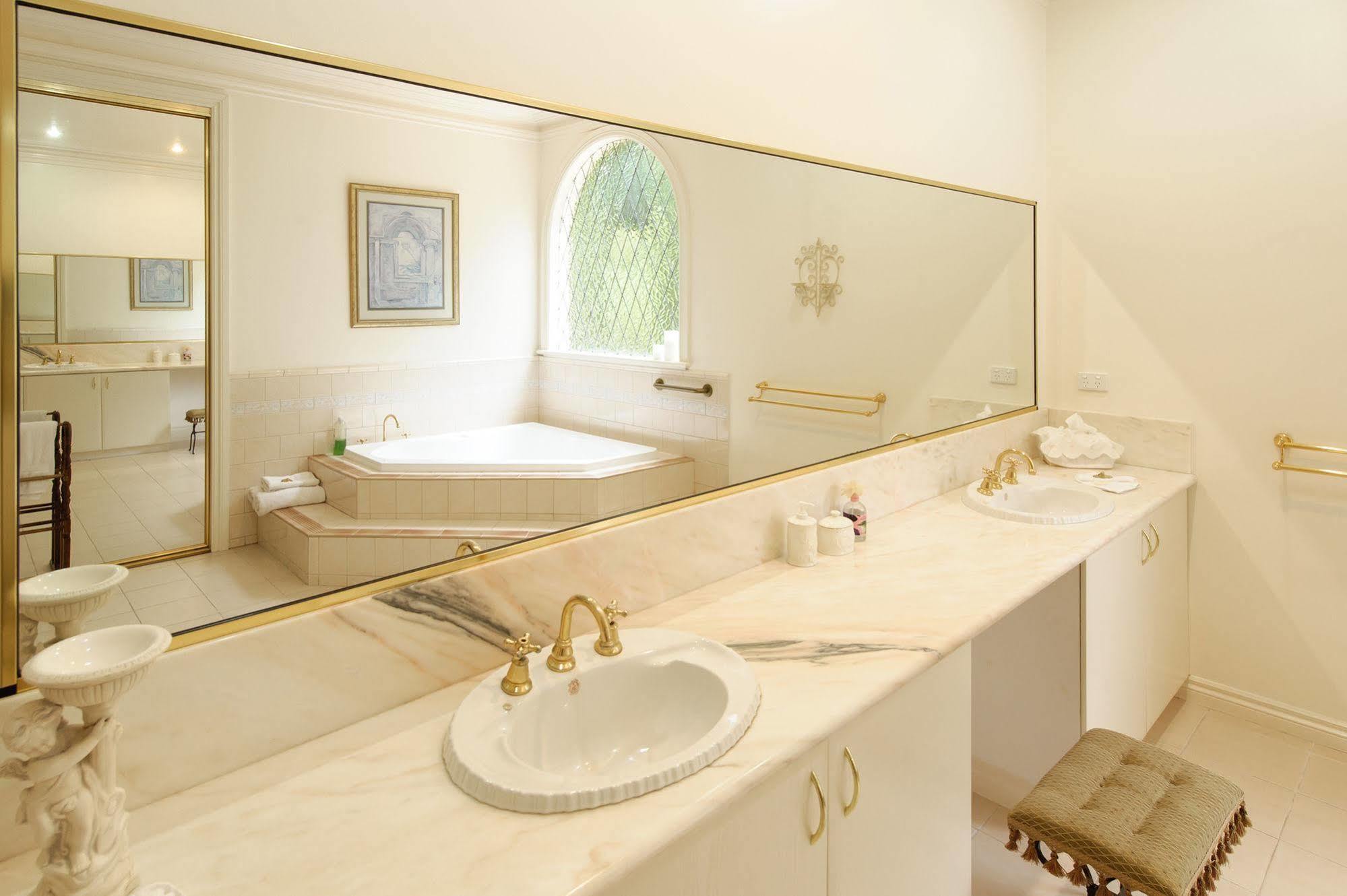 Montfort Manor ترارالغون المظهر الخارجي الصورة